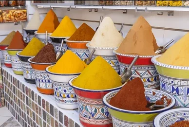 Les 10 Épices Essentielles de la Cuisine Tunisienne